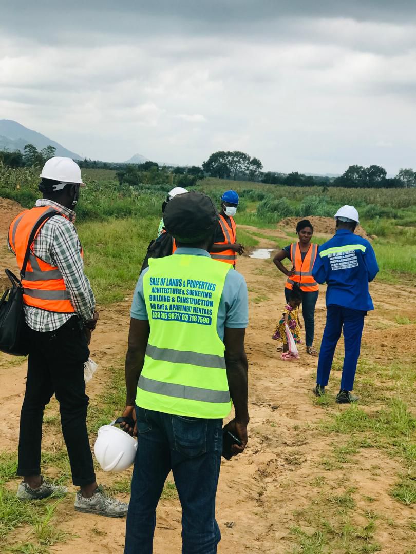 EmDor team guiding clients during a land inspection